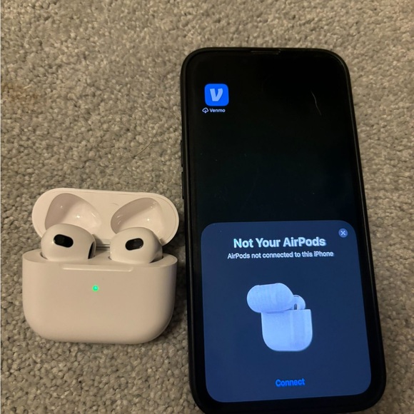 These are a White pair of AirPods Generation 2 pros